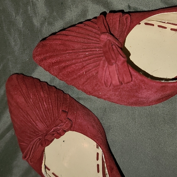 Enzo Anglioline burgundy suede pumps - Picture 2 of 7